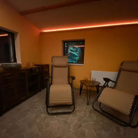 Ferienwohnung Gulfhaus, Mit Sauna Und Grossem Garten Apen Exterior foto