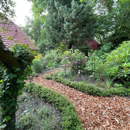 Ferienwohnung Gulfhaus, Mit Sauna Und Grossem Garten Apen Exterior foto